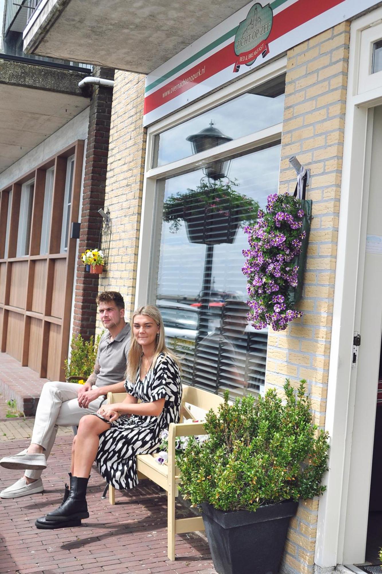 위르크 Zicht Op Zee B&B 외부 사진